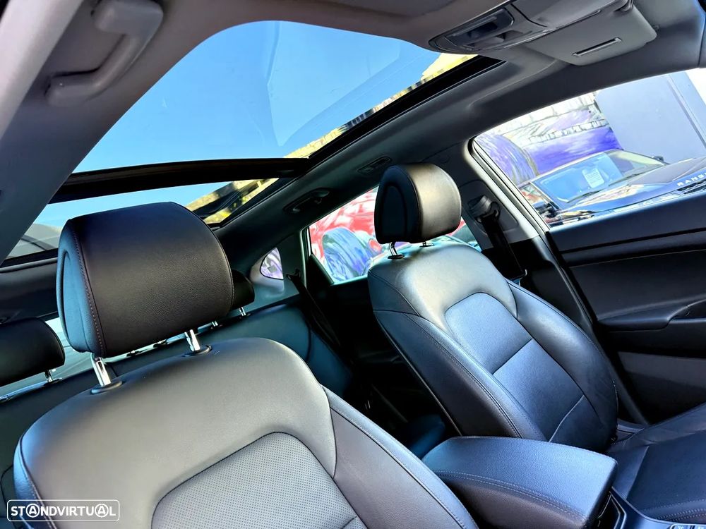 Hyundai Tucson 1.7 CRDi Premium DCT - 29