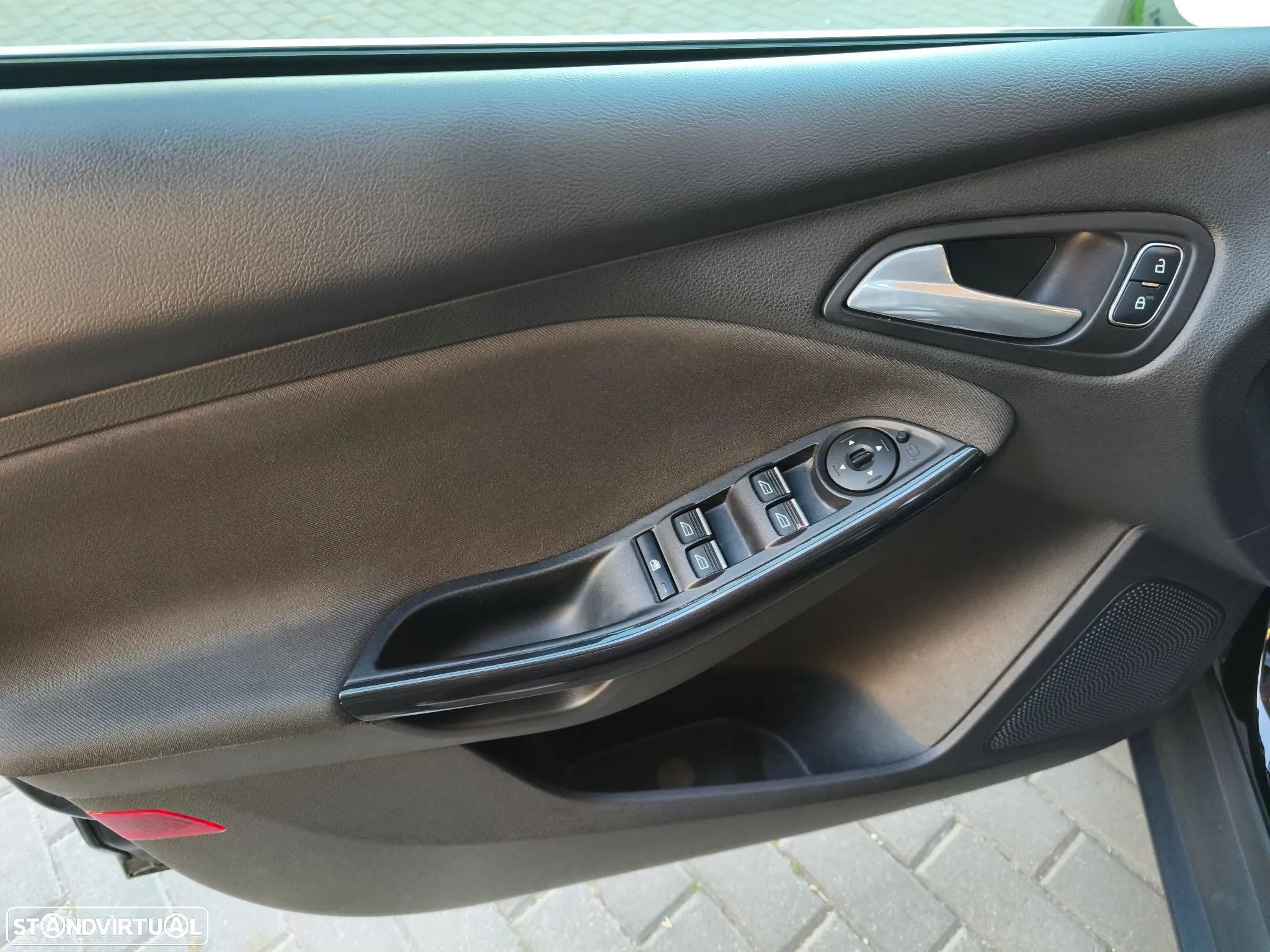 Ford Focus SW 1.5 TDCi EcoBlue Titanium - 26