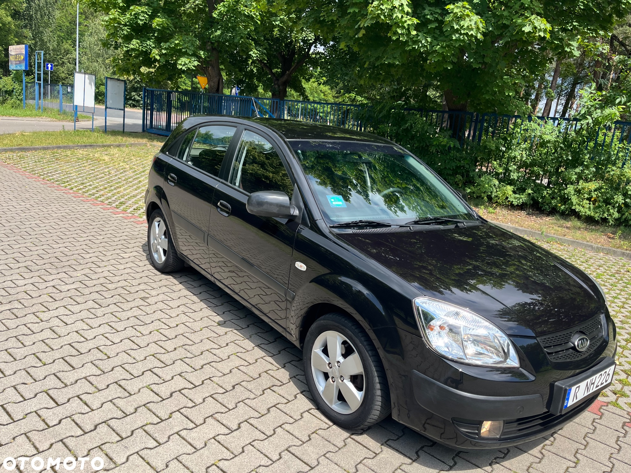 Kia Rio - 7