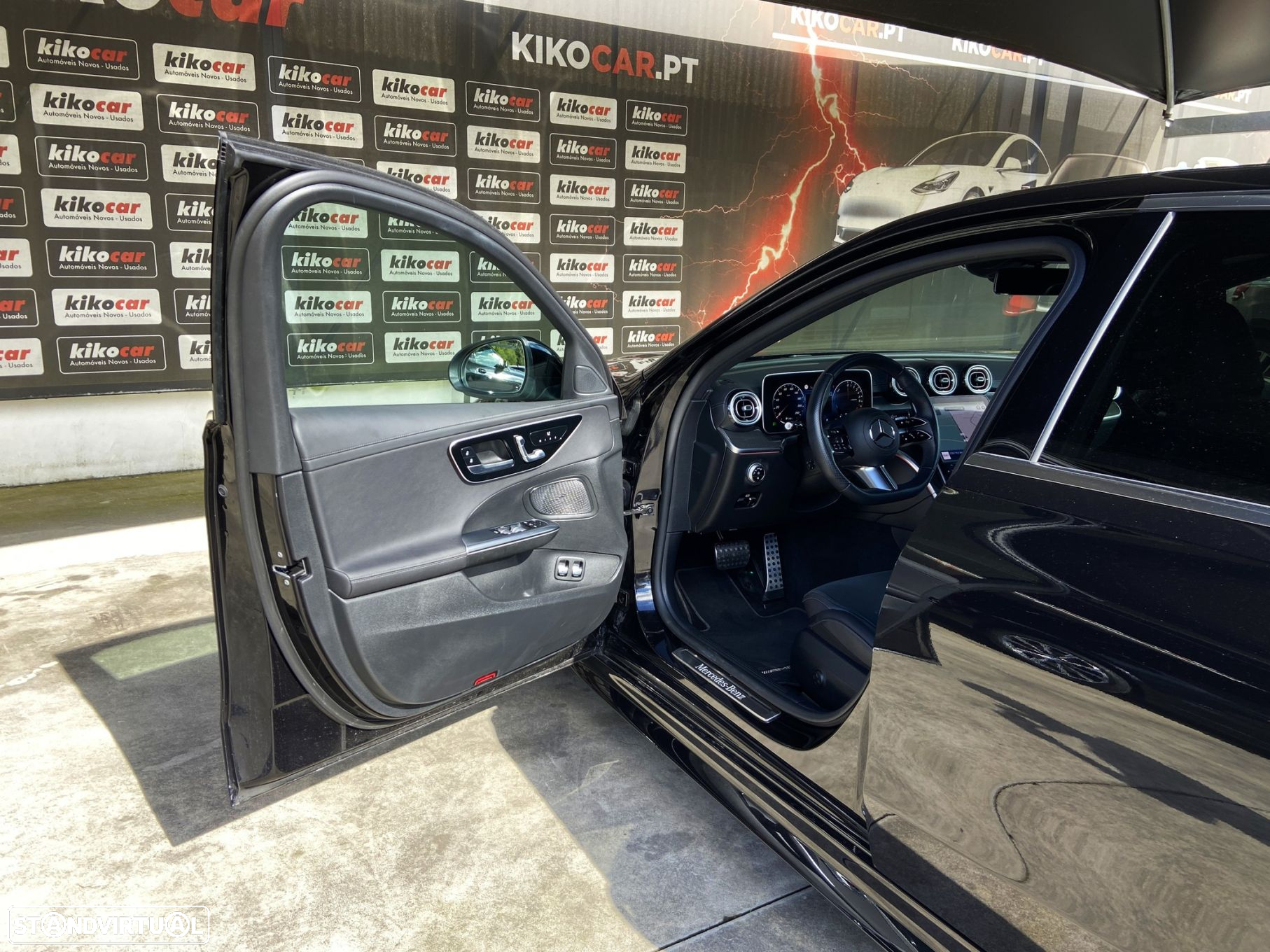 Mercedes-Benz C 300 e AMG Line - 13