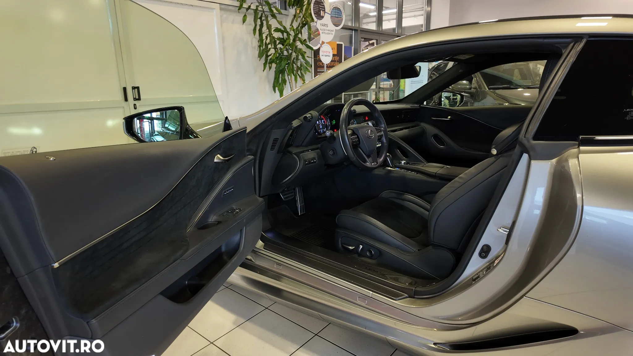 Lexus LC 500h Sport Premium - 12