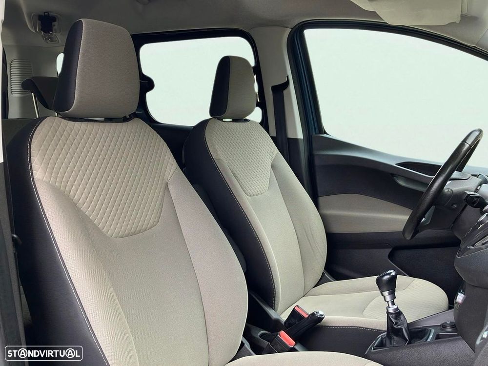 Ford Tourneo Courier 1.0 EcoBoost Titanium - 15