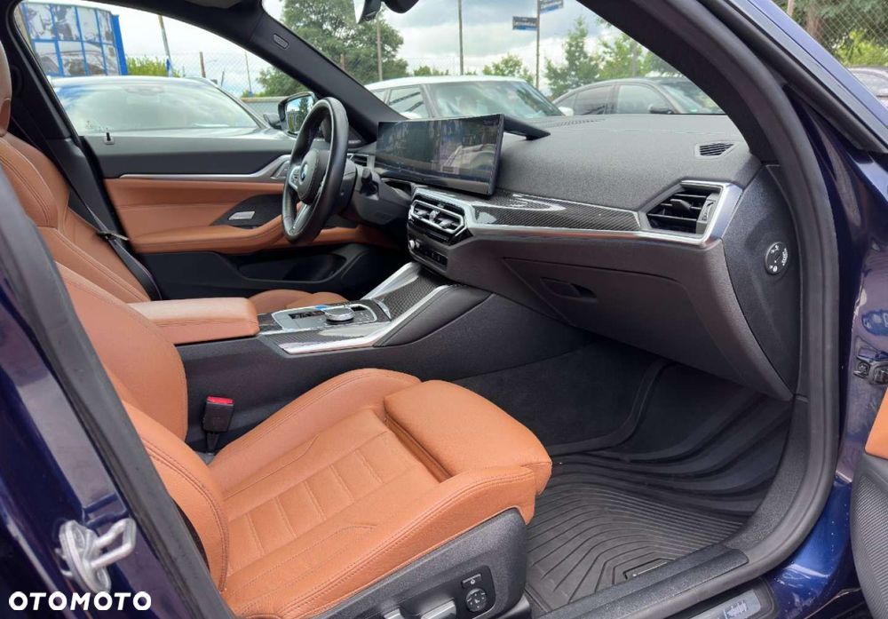 BMW i4 - 26