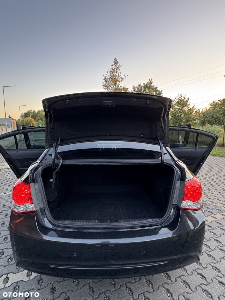 Chevrolet Cruze 1.8 LT - 22