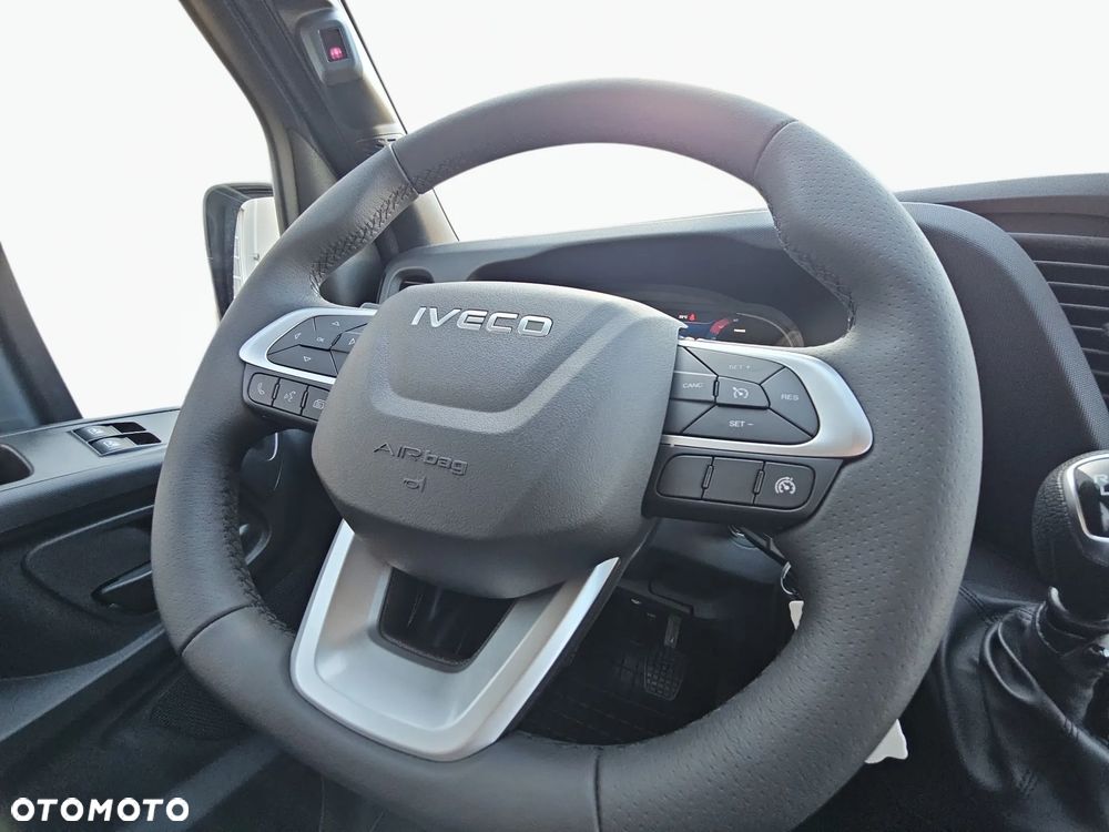 Iveco 35S18HV - 21