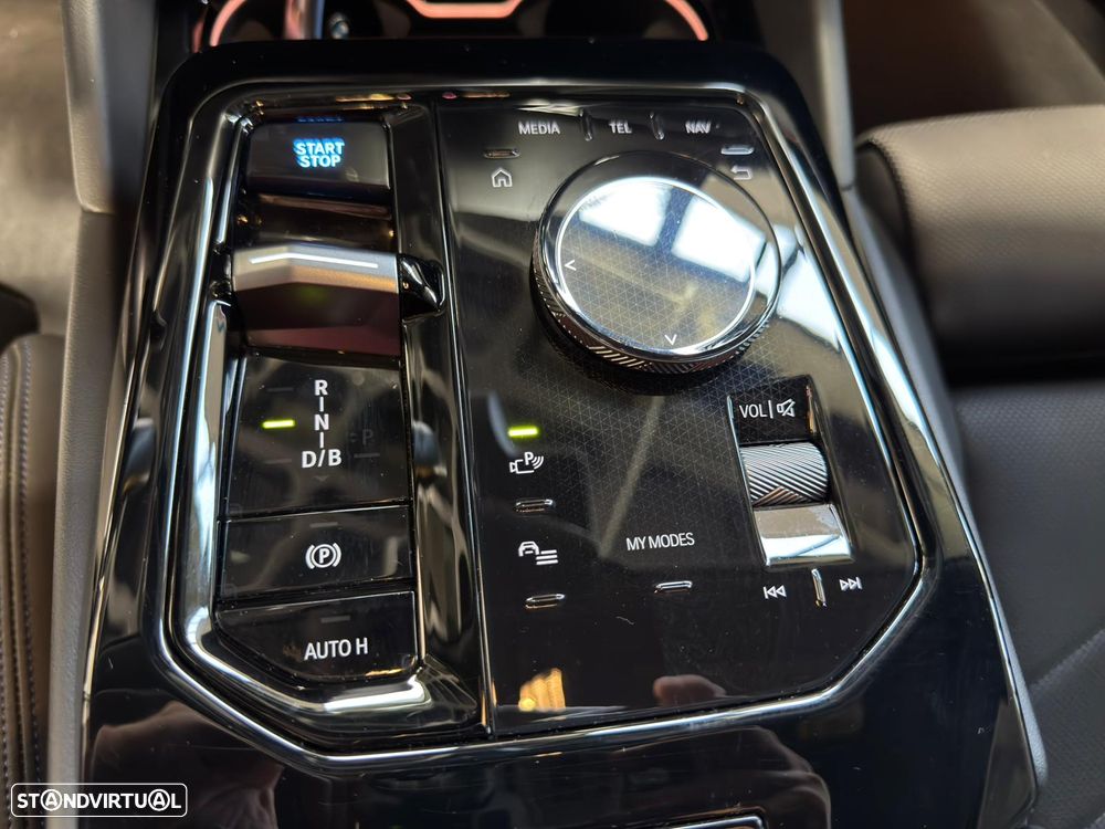 BMW i5 eDrive40 Edição Desportiva M - 36