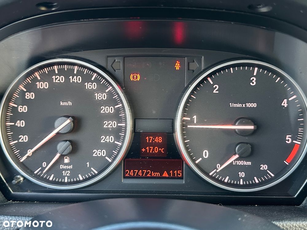 BMW Seria 3 318d - 27