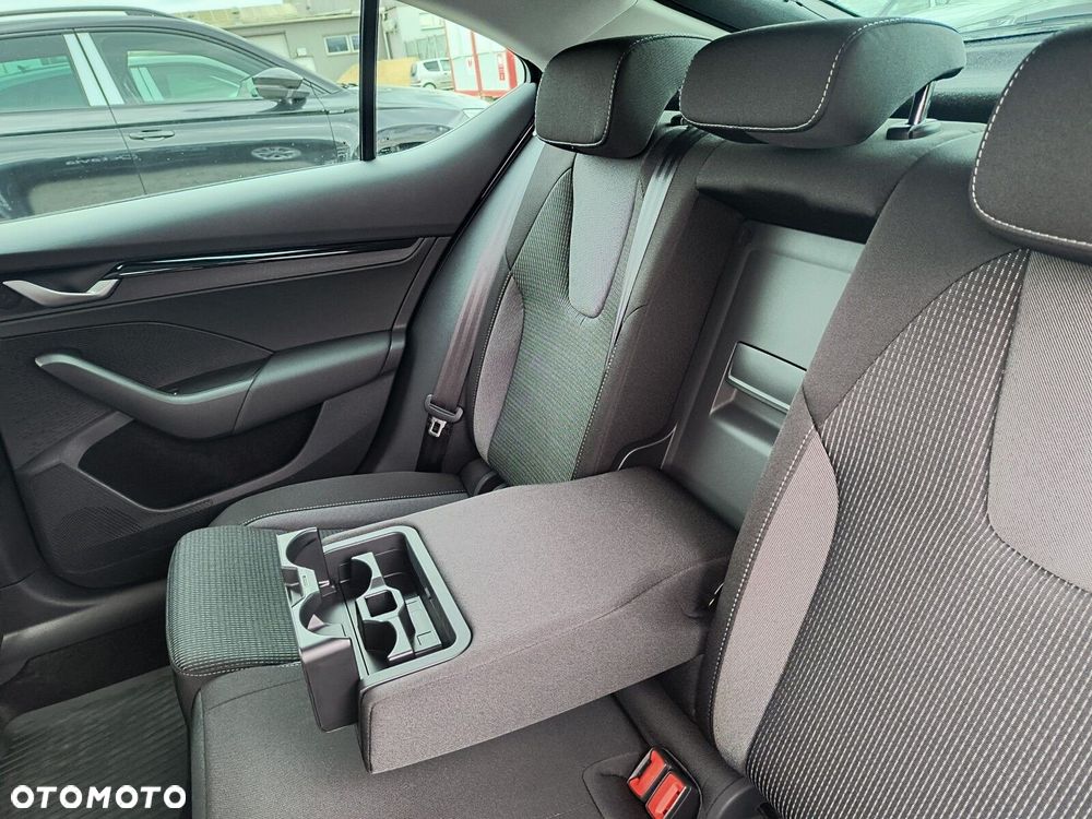 Skoda Octavia 1.5 TSI mHEV Edition 130 Selection DSG - 17