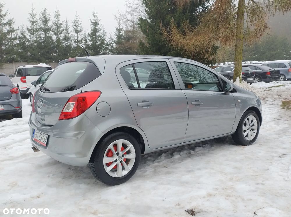 Opel Corsa 1.2 16V Edition 150 - 11
