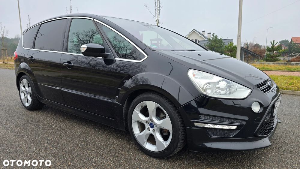 Ford S-Max - 11