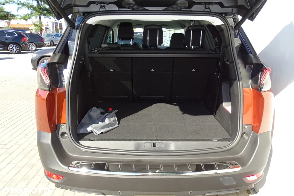 Peugeot 5008 2.0 BlueHDi Road Trip S&S EAT8 - 23