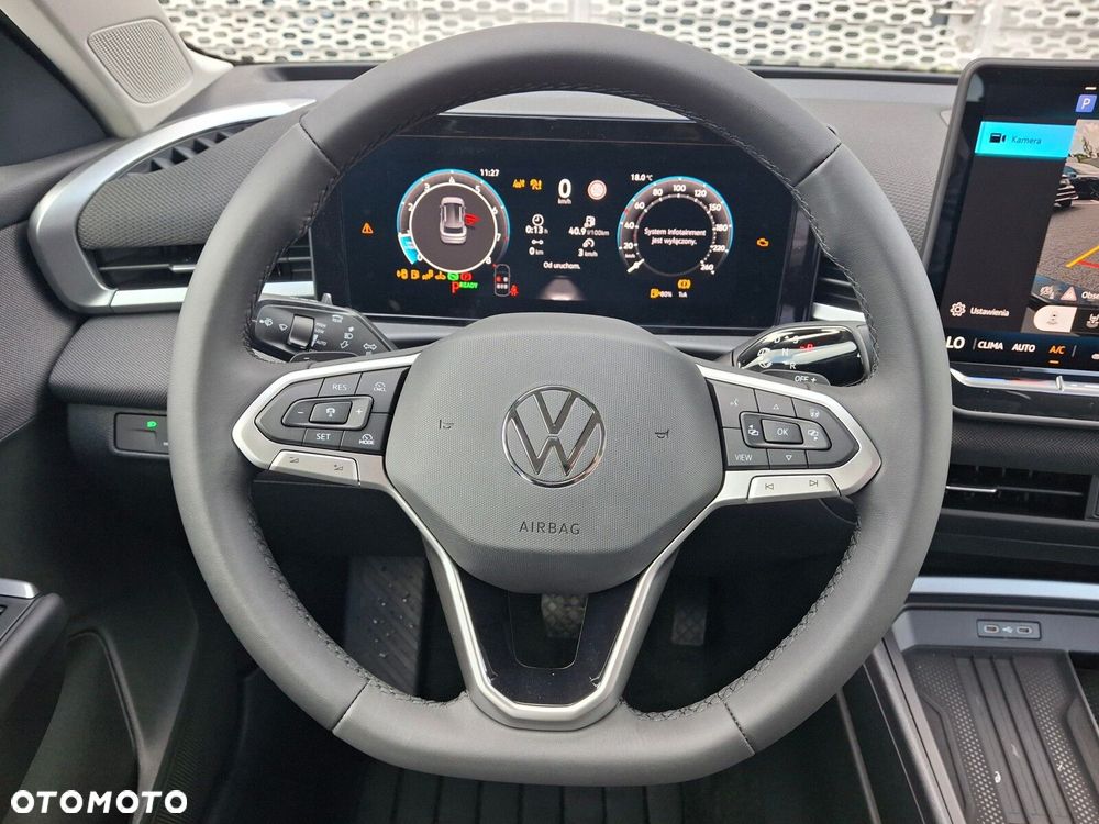 Volkswagen T-Roc - 22