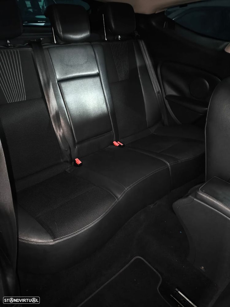 Renault Mégane 2.0 dCi Dynamique S - 10