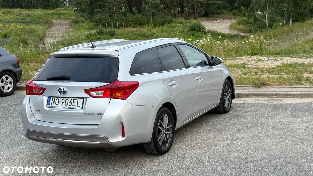 Toyota Auris 1.8 HSD Luna - 11