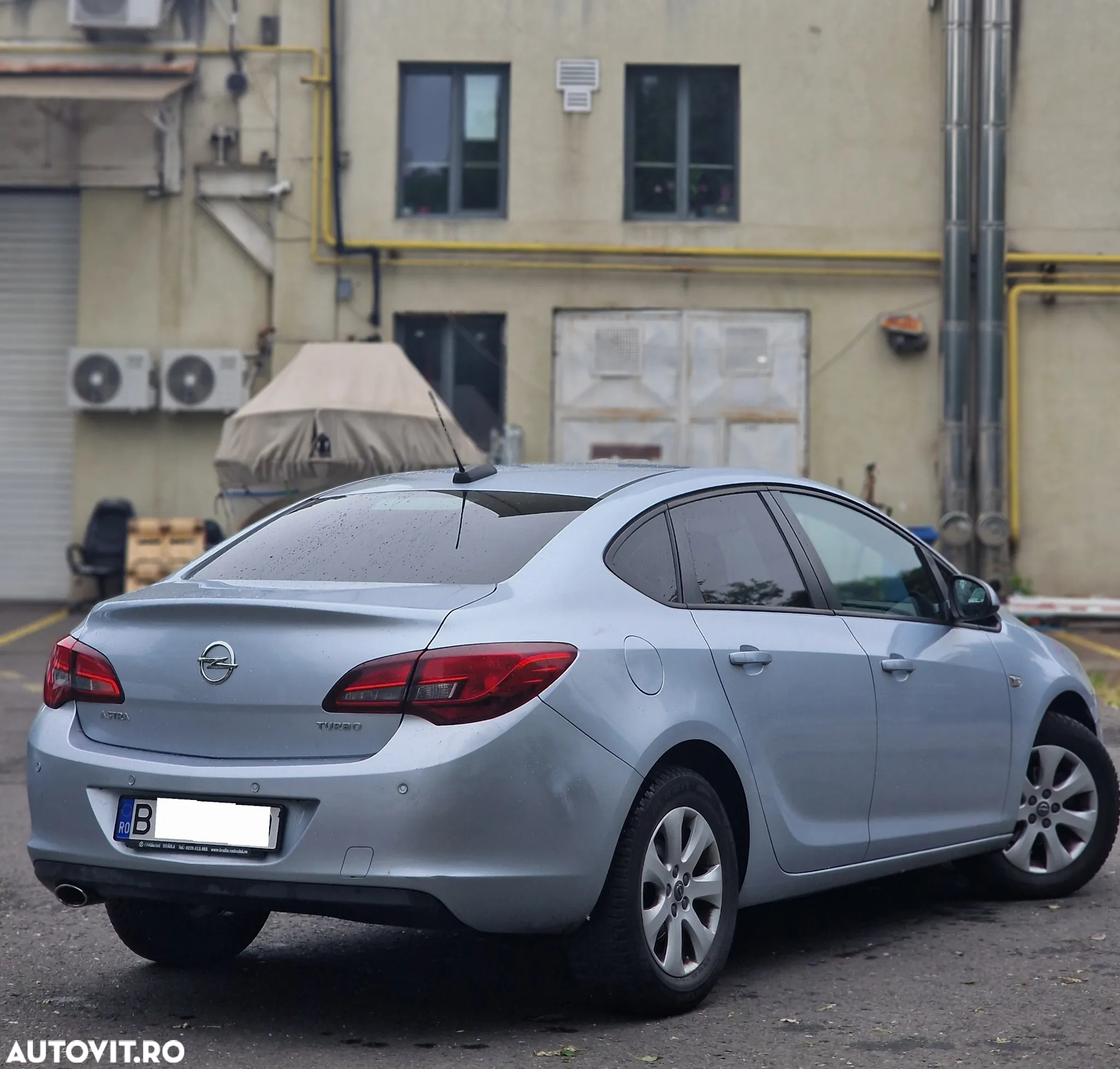 Opel Astra 1.4 ECOTEC Turbo Enjoy - 4