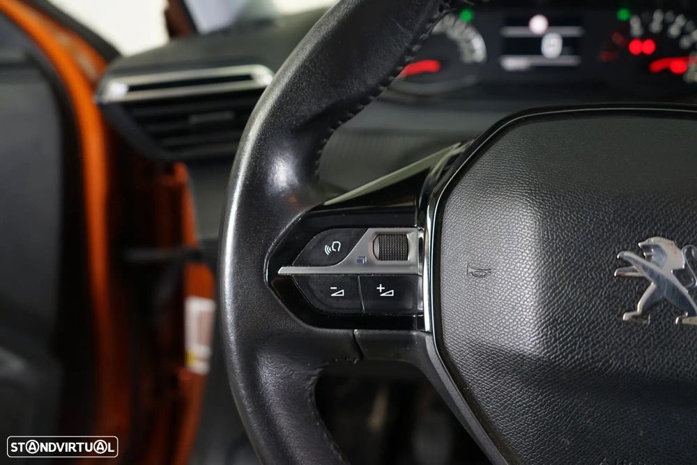 Peugeot 2008 1.2 PureTech Style - 22