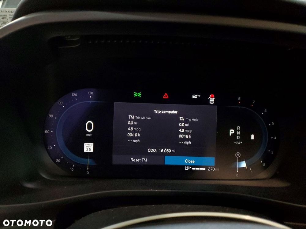 Volvo XC 40 B5 B AWD Geartronic Inscription - 9