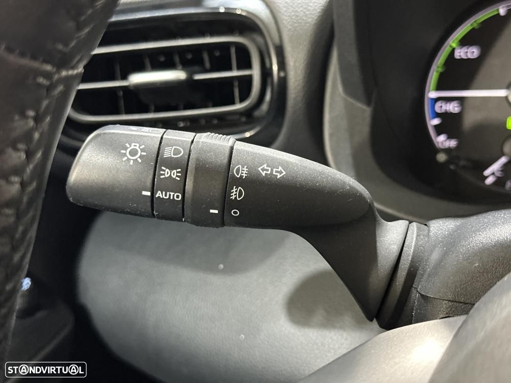 Toyota Yaris 1.5 HDF Premier Edition - 24