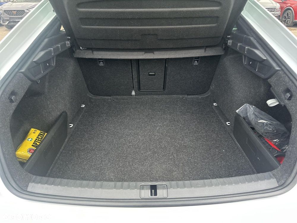 Skoda Octavia 2.0 TSI RS DSG - 38