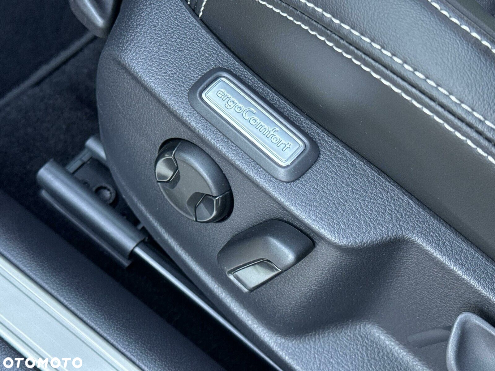 Volkswagen Passat 2.0 TSI Elegance DSG - 18