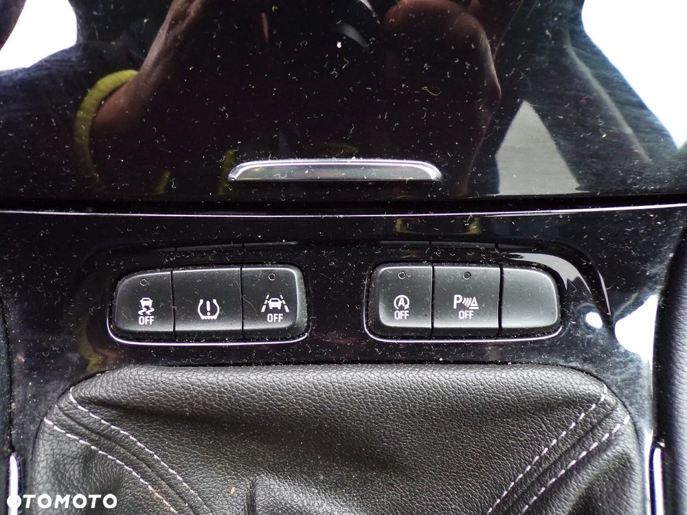 Opel Grandland X 1.2 Start/Stop Elegance - 23