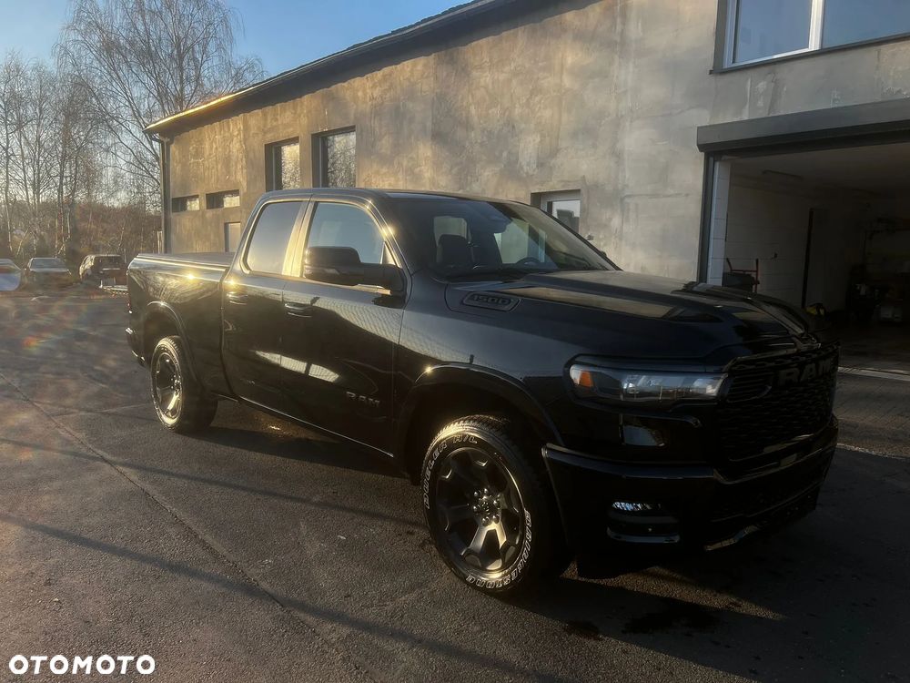 RAM 1500 Big Horn Night - 1