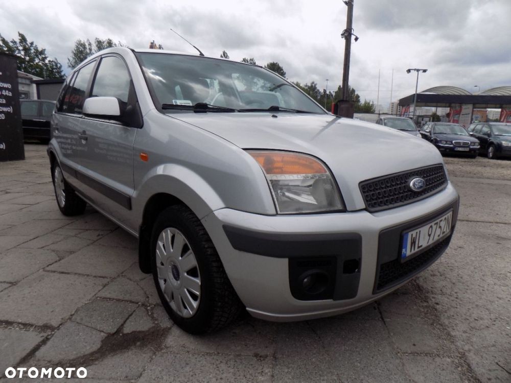 Ford Fusion - 2