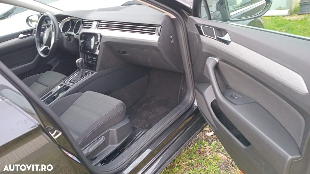 Volkswagen Passat Variant 2.0 TDI SCR DSG Business - 10