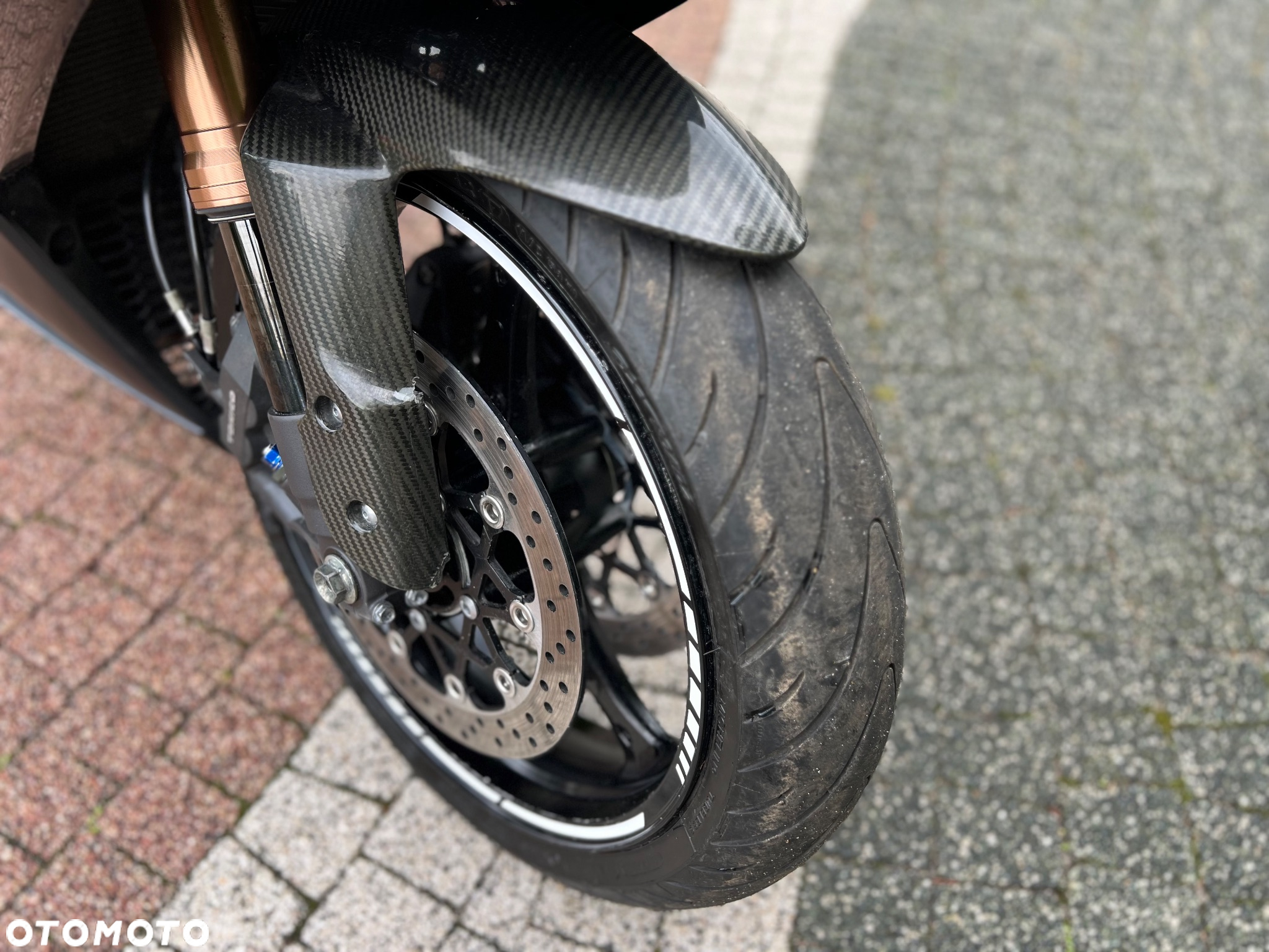 Suzuki GSX-R - 4