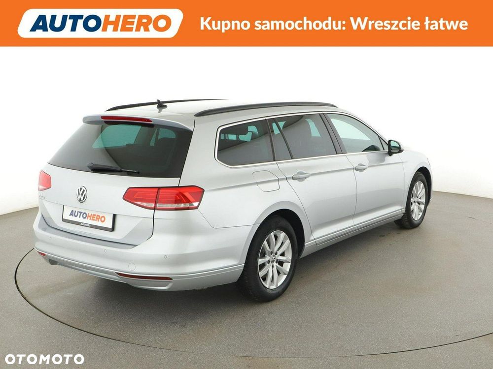 Volkswagen Passat - 8