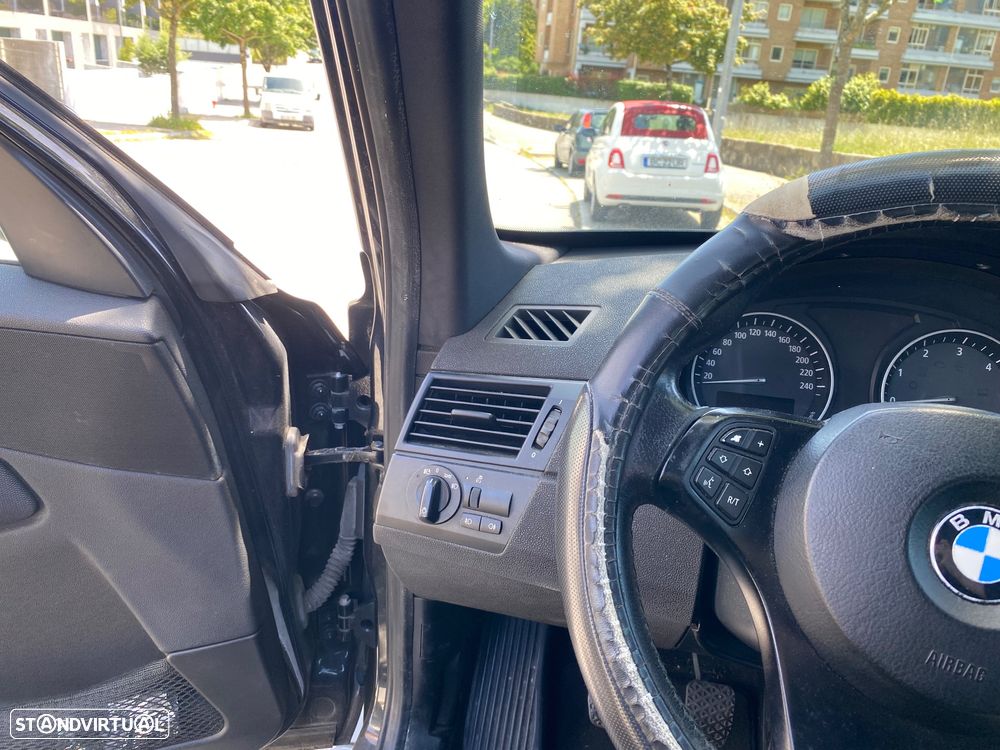 BMW X3 2.0 d - 23