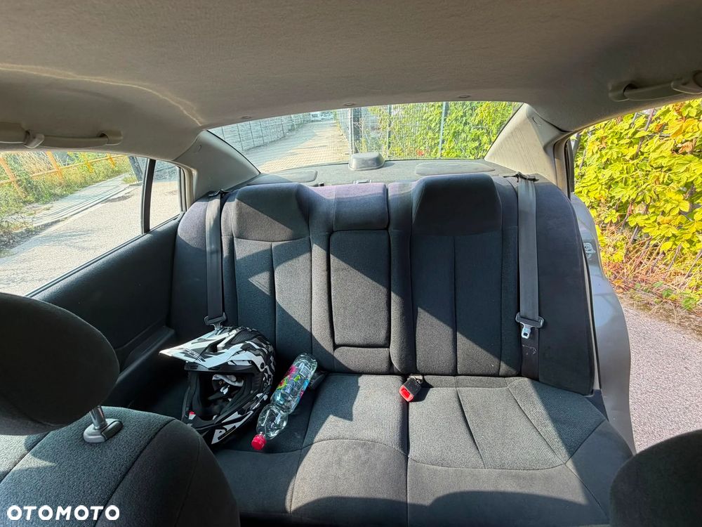 Nissan Altima - 6