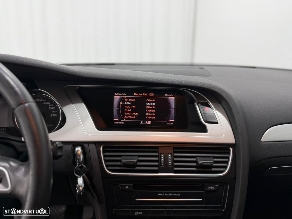 Audi A4 Avant 2.0 TDI Advance - 10