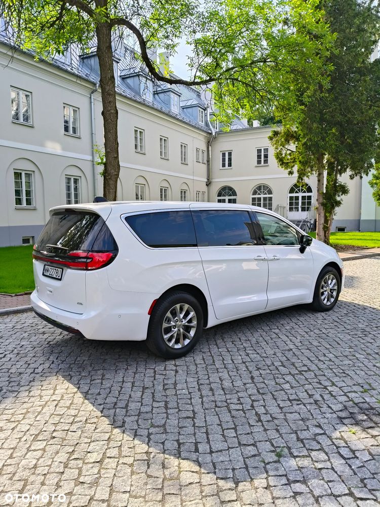 Chrysler Pacifica - 14