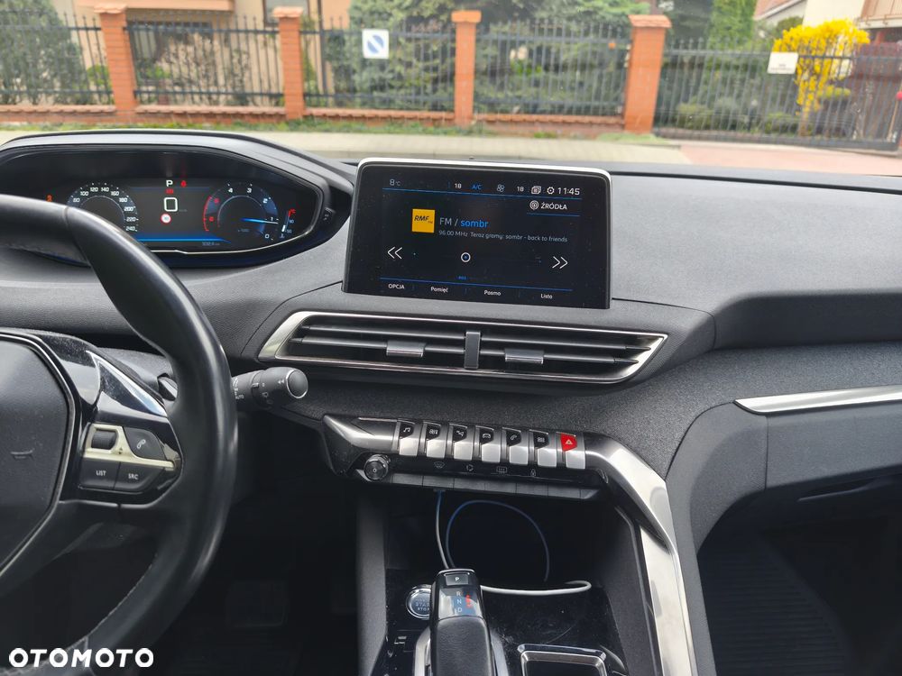 Peugeot 5008 1.5 BlueHDi Allure S&S EAT8 - 24