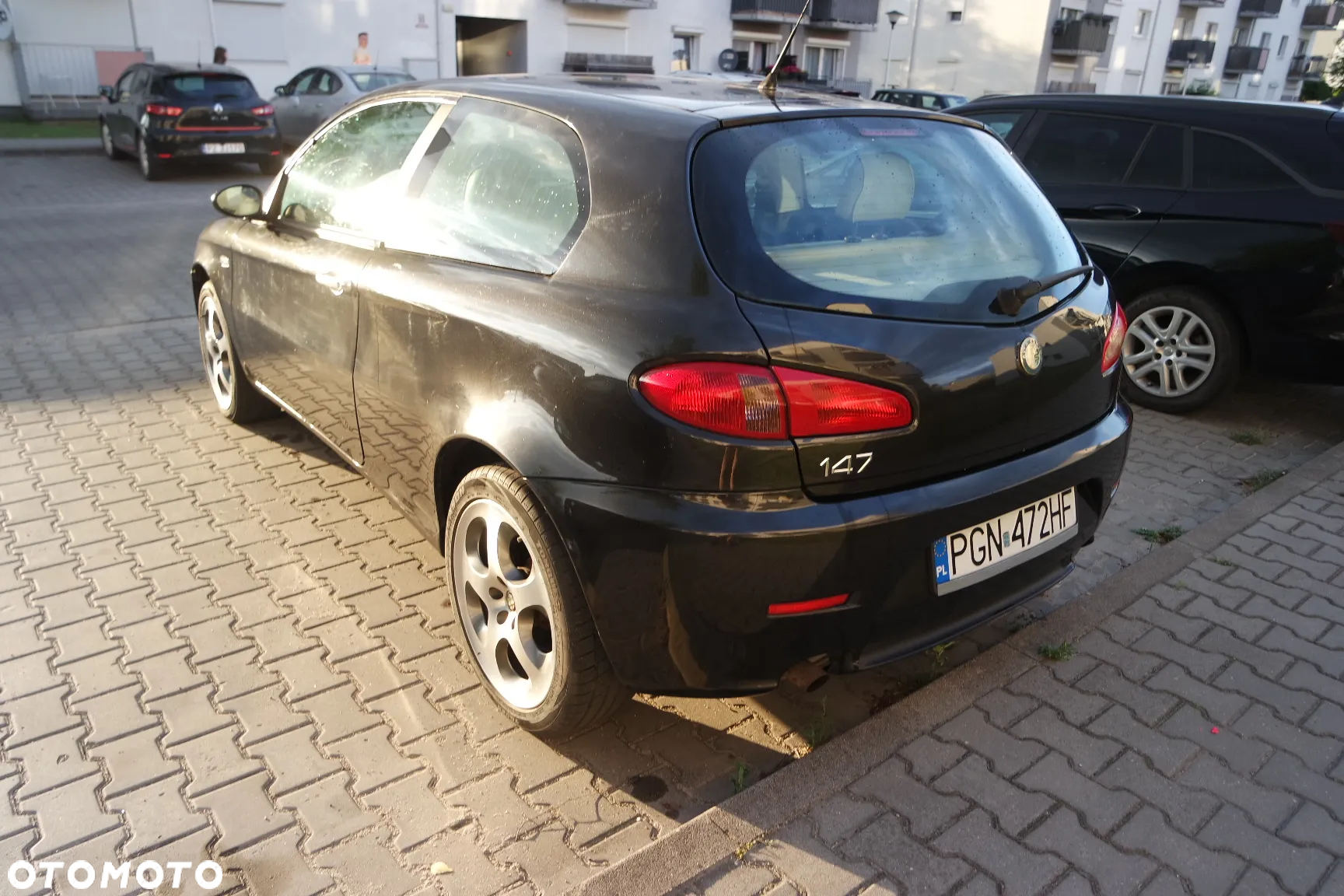 Alfa Romeo 147 1.6 Twin Spark Distinctive - 8