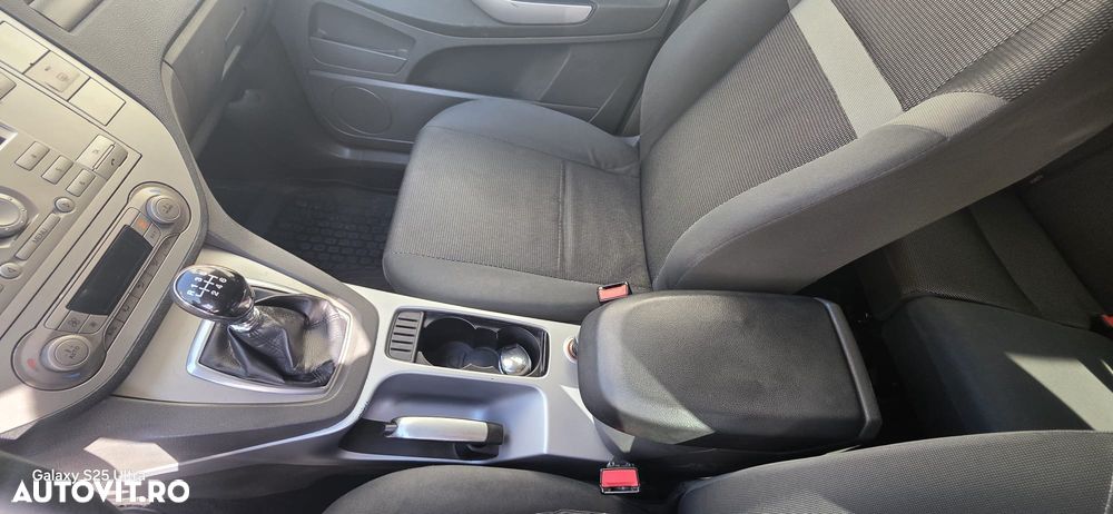 FORD Kuga 2011 — imagine 7