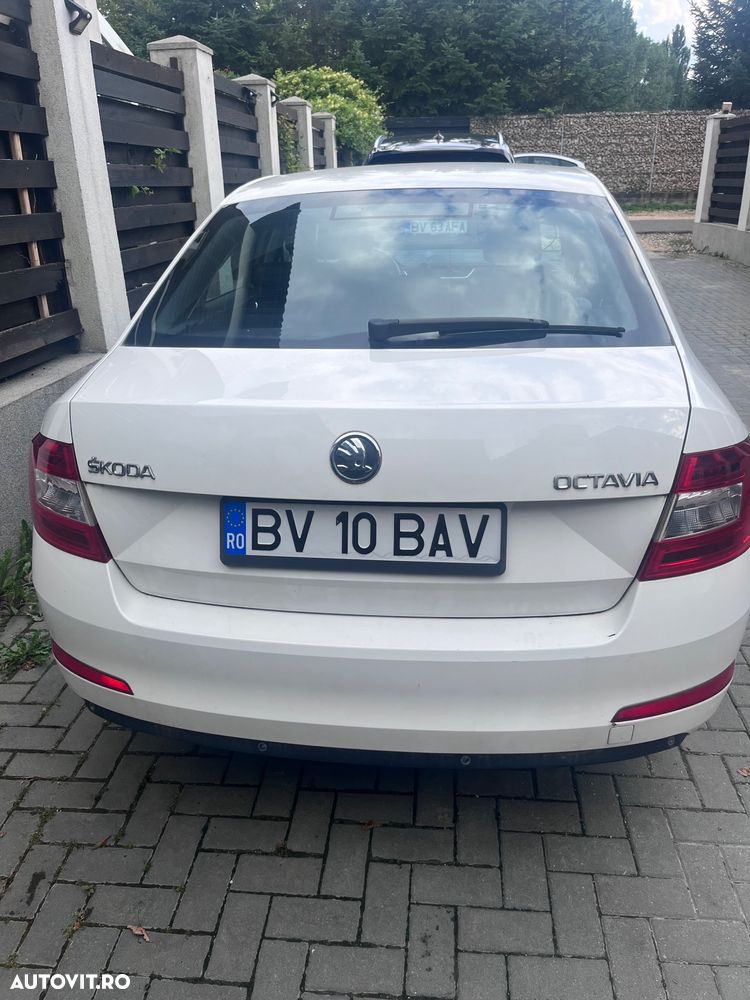 Skoda Octavia 1.4 TSI ACTIVE - 10