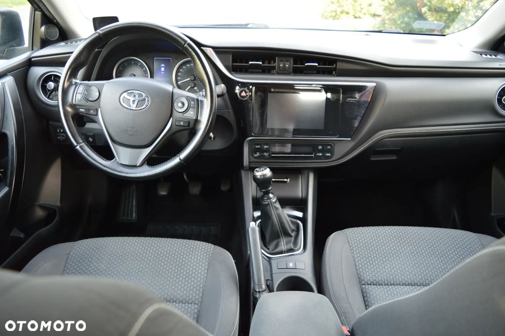 Toyota Corolla 1.6 Comfort - 24