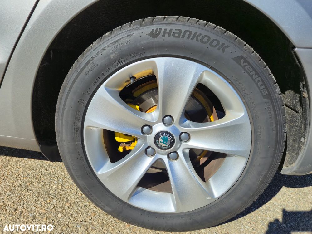 Skoda Superb 1.6 TDI GreenLine - 12