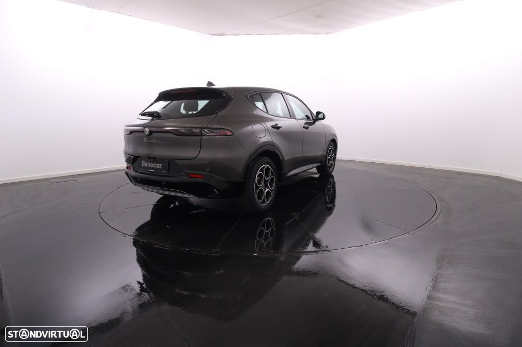 Alfa Romeo Tonale 1.5 Hybrid Veloce - 7