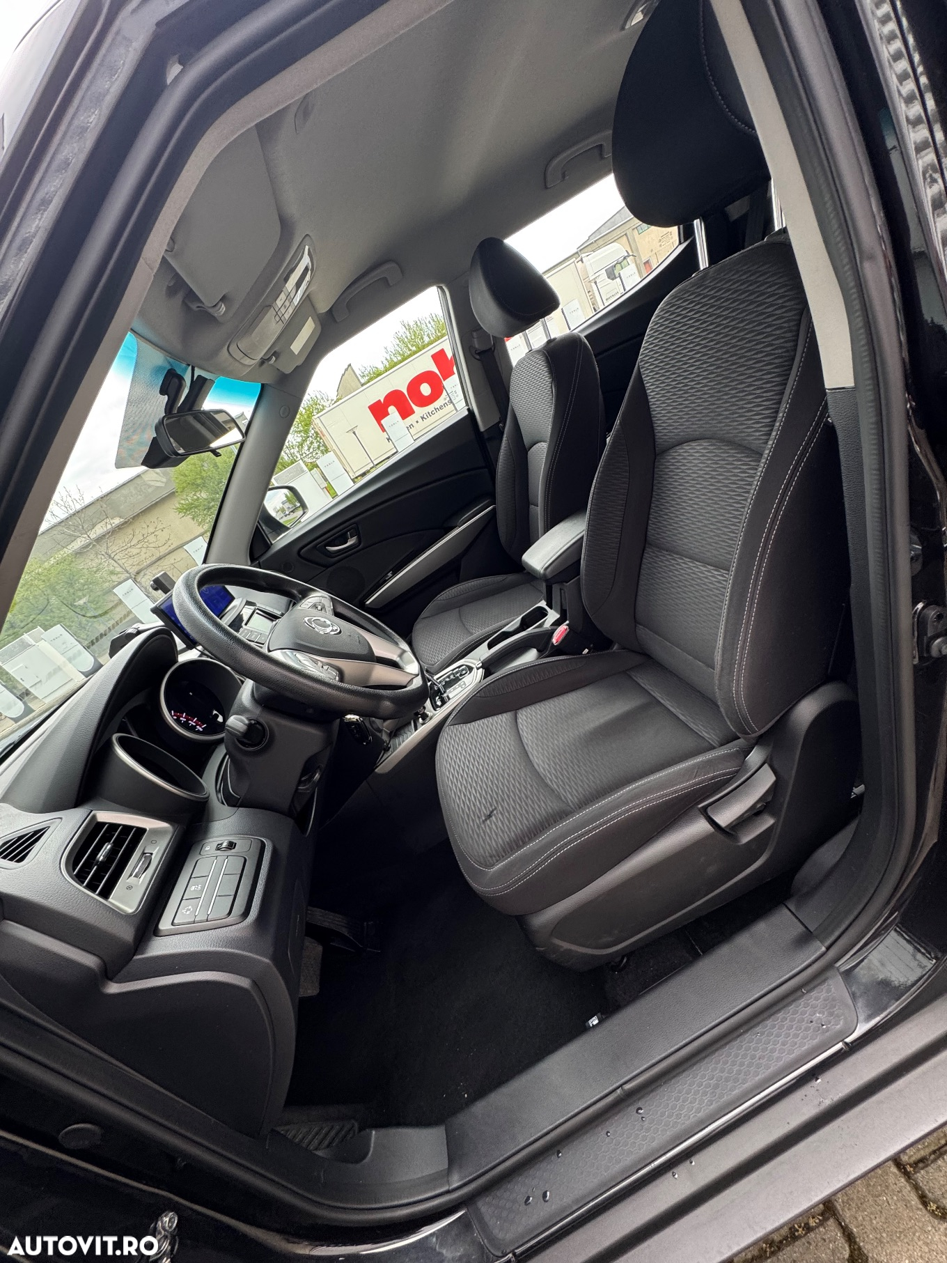 SsangYong Tivoli - 16