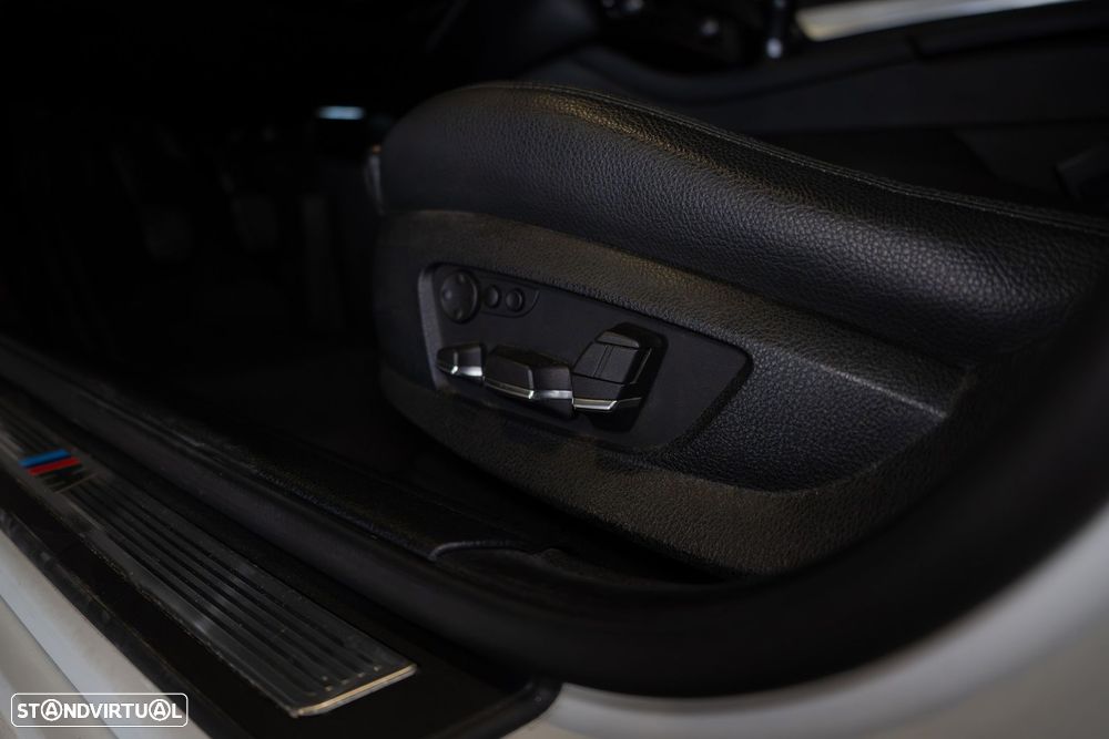 BMW 520 d Pack M - 22