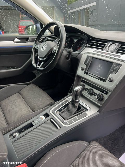 Volkswagen Passat 2.0 TDI BMT Comfortline DSG - 19