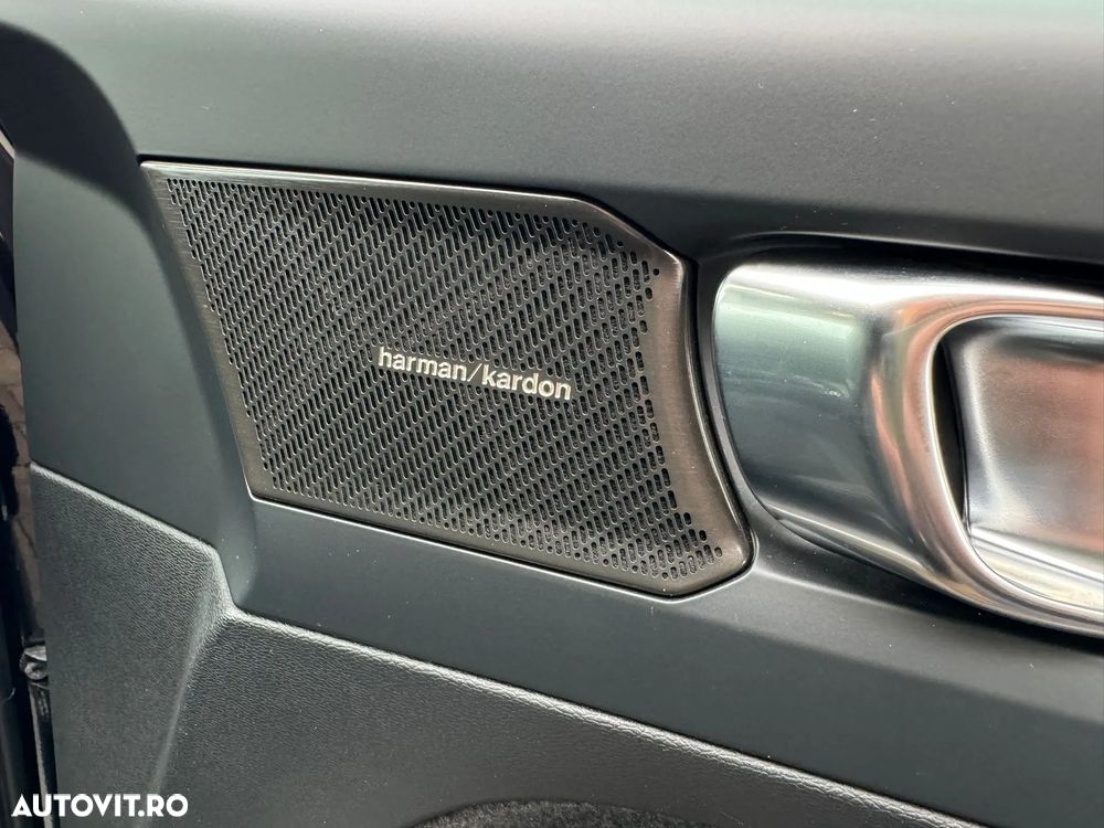 Volvo XC 40 B4 B DKG Ultimate Dark - 13