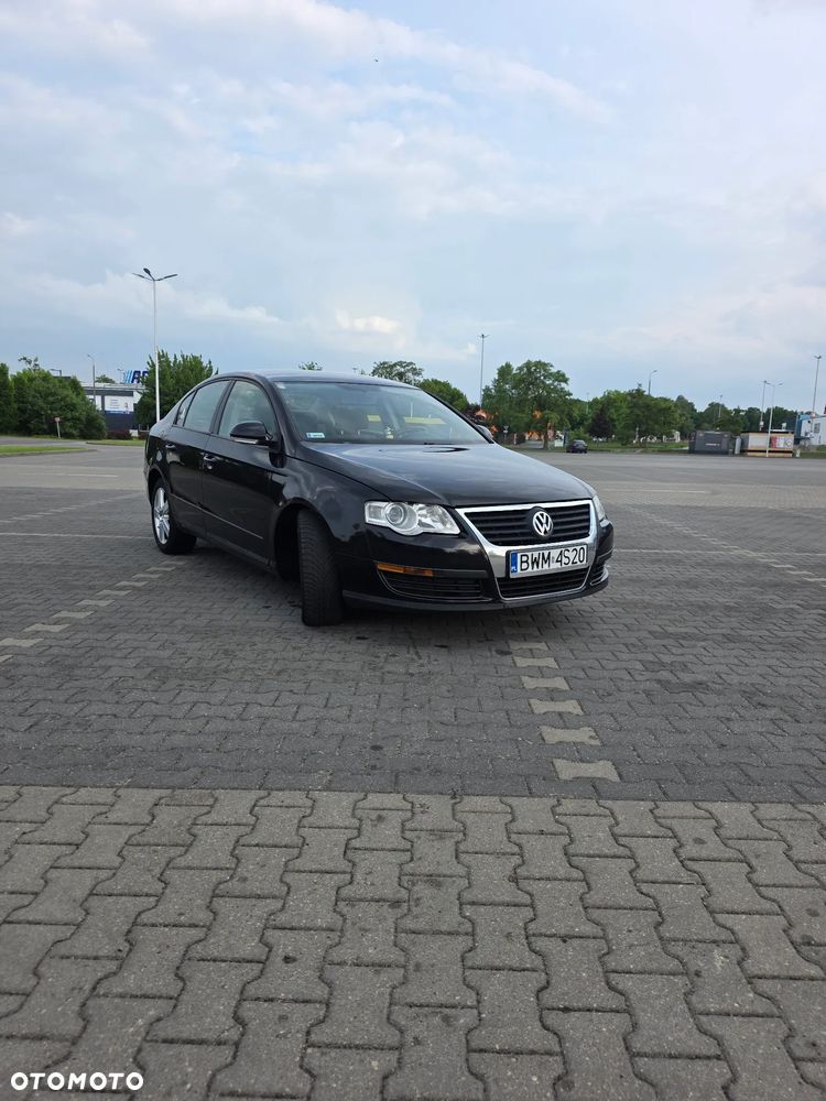 Volkswagen Passat - 24
