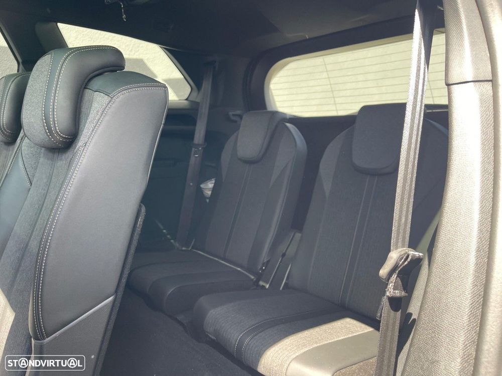 Peugeot 5008 1.5 BlueHDi GT Line J19 EAT8 - 11
