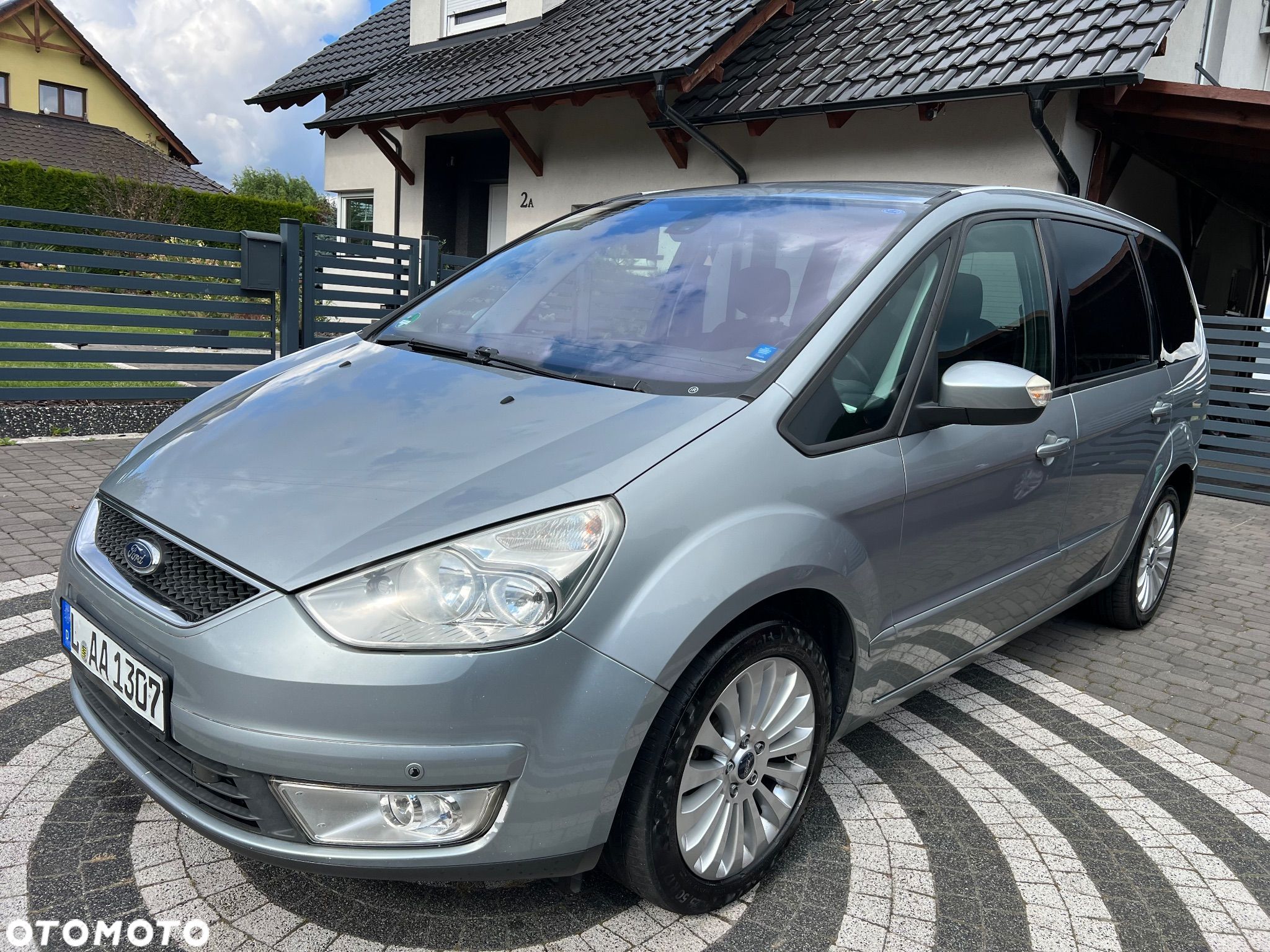 Ford Galaxy 2.0 TDCi Ambiente - 1