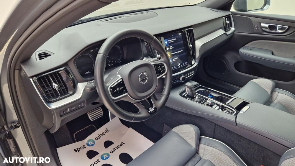 Volvo S60 T5 AWD R-Design - 13