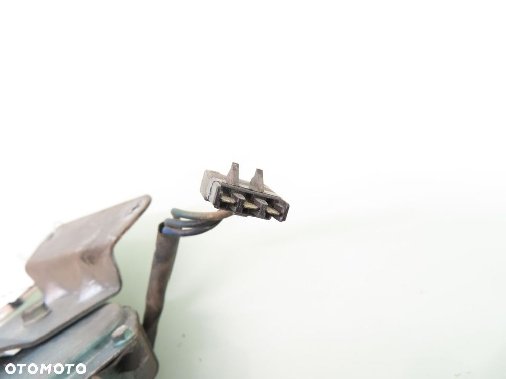 SILNICZEK WYCIERACZKI TYŁ JEEP CHEROKEE (XJ) - 4